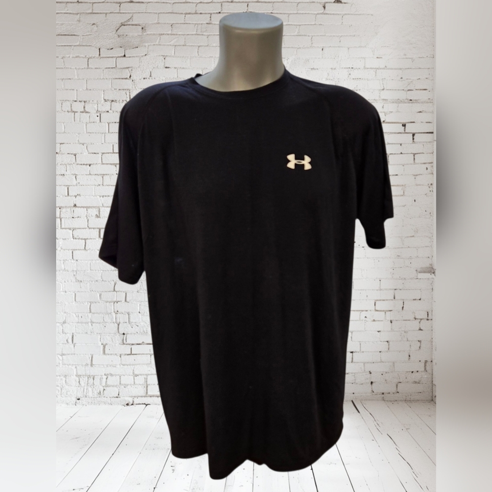 Under Armour HeatGear Men's Black T-Shirt Short Sleeve Athleticware